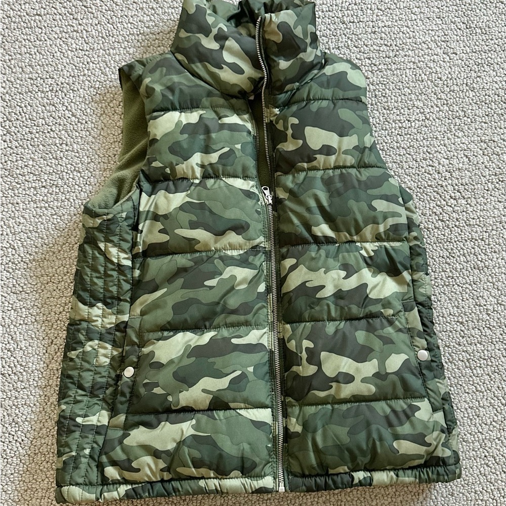 Old Navy Green Camouflage Vest